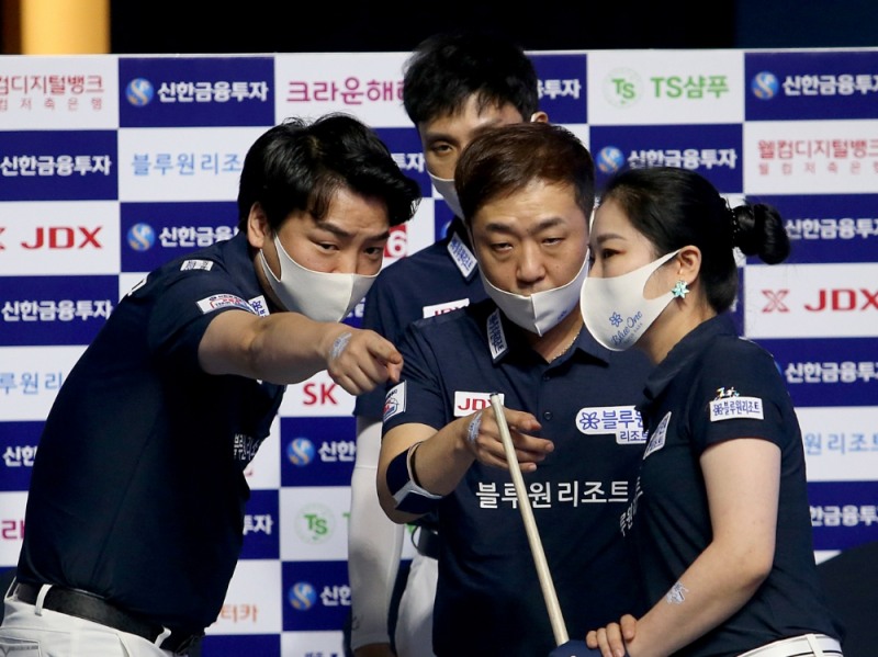 절대강자 없는 혼전. 신한, 블루원 무승부 김가영 단식 승리, 김보미 차유람꺾고 개인전 첫승 -PBA 팀 리그 2