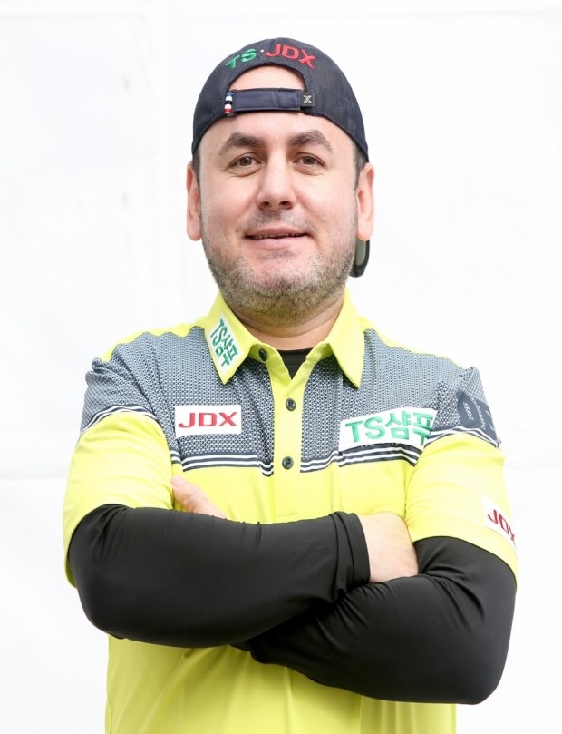 모랄레스 3승 TS·JDX 1위. 4팀은 무승부. 강지은 4전승. 김가영, 차유람, 이미래 1승1패 -PBA팀리그