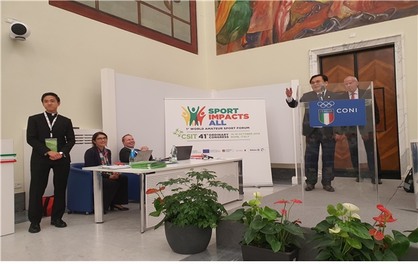 대한직장인체육회 어명수 회장이 2019년 10월 14일~19일 CSIT(국제직장인체육연맹) 제41차 이탈리아 로마 총회에서 한국 유치계획을 제안해 큰 호응을 받았다. 〈사진=대한직장인체육회〉