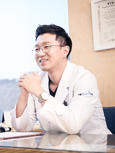 틀니와 임플란트 고민이라면?