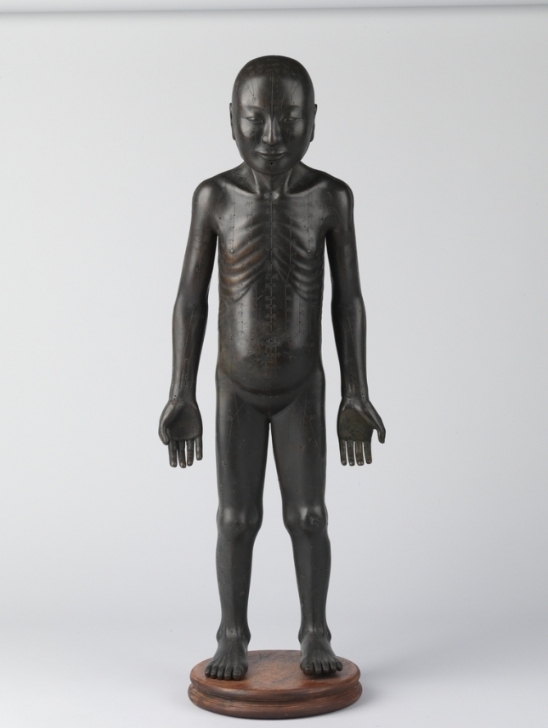 침구술 연습 위해 제작된 청동인체상 (국립고궁박물관 제공)