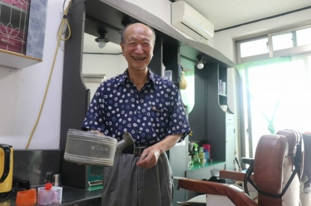 고창군 최고령 이발사 김하영 할아버지 (사진=고창군 제공)