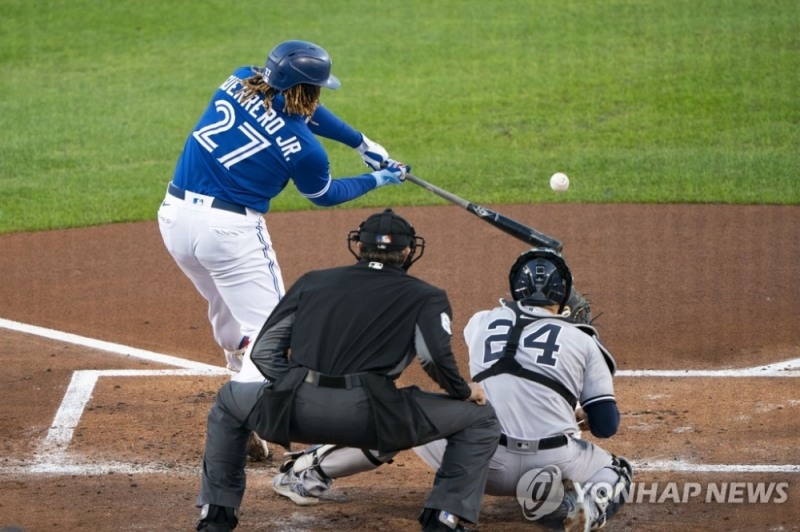 야구에서 경기와 시합을 뜻하는 용어는 영어 게임을 번역한 말이다. 사진은 메이저리그 토론토 블루제이스와 뉴욕 양키스 경기 모습.
