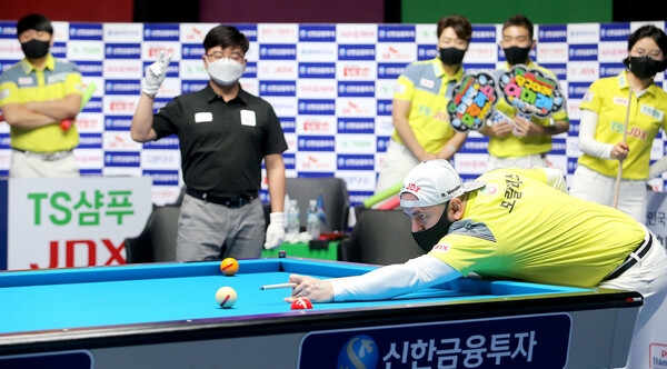 PBA팀리그 MVP 모랄레스 첫판 탈락. LPBA도 요동, 차유람 이어 김가영도 탈락