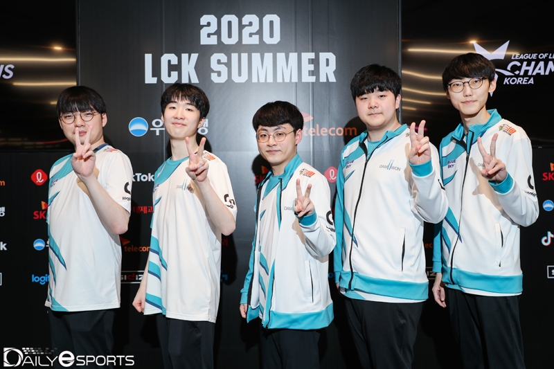 LCK 1번 시드인 담원 게이밍.