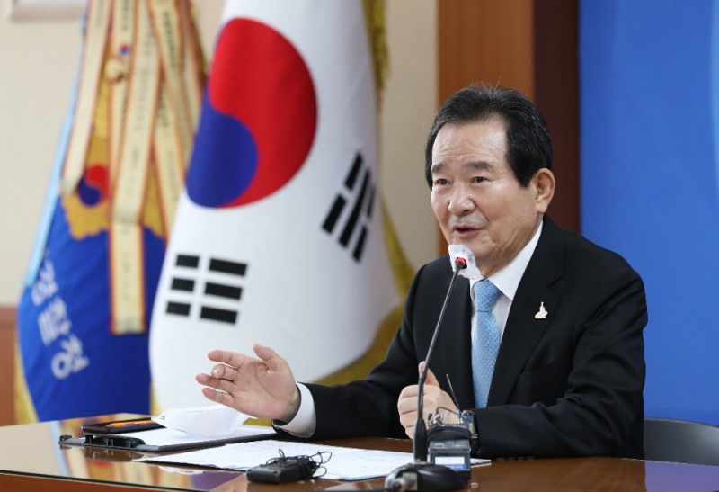 (사진=뉴시스) 정세균 국무총리가 3일 서울지방경찰청을 방문해 개천절 집회 대응 상황을 점검하기 전 열린 회의에서 발언하고 있다.