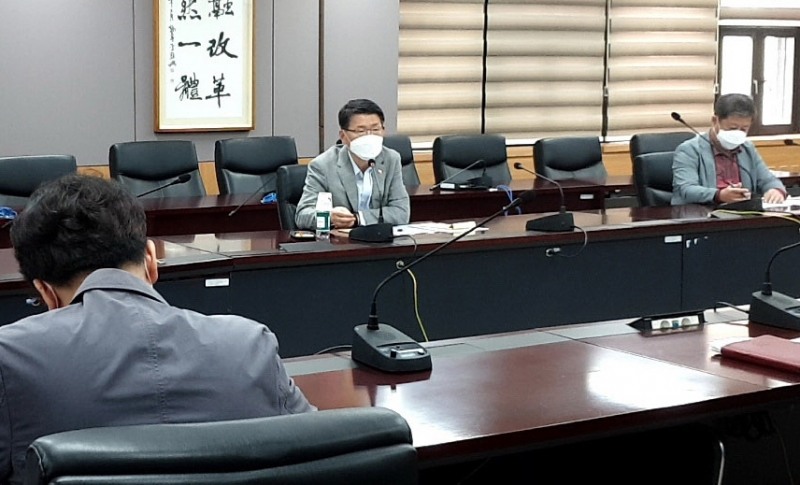 (사진=금융위원회) 은성수 금융위원장이 4일 서울 종로구 정부서울청사에서 금융보안상황 점검회의를 진행하고 있다.