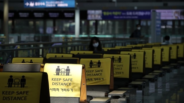 정부가 추석 특별방역기간 이후인 오는 12일부터 적용할 사회적 거리두기 단계를 11일 발표한다.