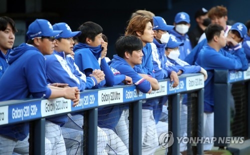 2011년부터 2015년까지 5년연속 정규리그 우승을 했던 삼성이 2016년부터 올해까지 5년 연속 포스트시즌 진출에 실패, 극과 극을 이루었다.[연합뉴스 자료사진'