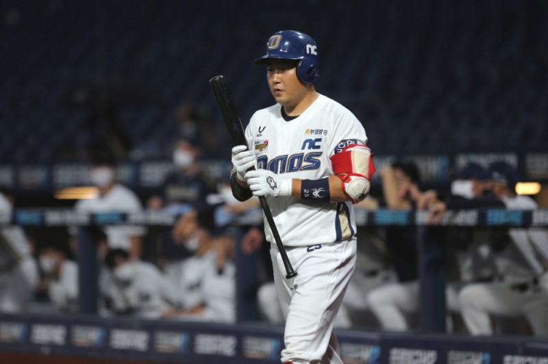 KBO 9월 MVP에 선정된 NC 양의지