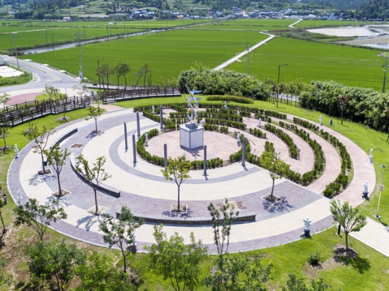 하의면 울타리 없는 천사상미술관/사진=신안군