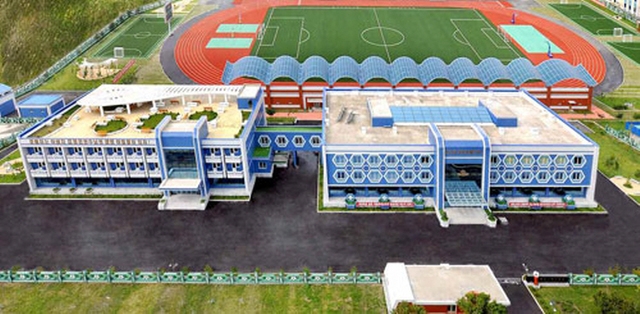 평양시에서 시축구학교와 시항공구락부건설 완성, 동평양경기장 개건보수. 2020.10.18. (사진=노동신문 캡처)