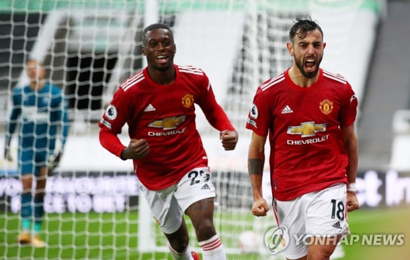 결승골을 터트리고 기뻐하는 브루노 페르난데스 (로이터=연합뉴스)