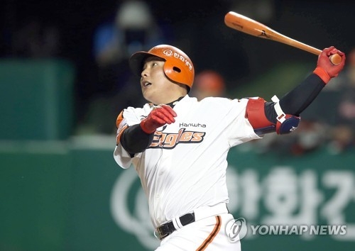 한화의 레전드 김태균이 올시즌을 끝으로 20년의 프로생활을 마무리하는 은퇴를 공식적으로 발표했다.