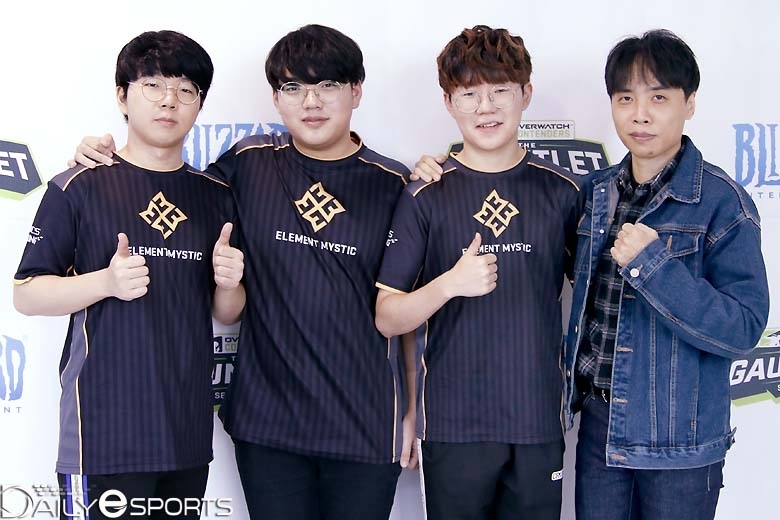 2019년 엘리먼트 미스틱에서 함께 했던 '도하' 김동하, '한빈' 최한빈, '스파클' 김영한, 윤희원 감독(왼쪽부터).