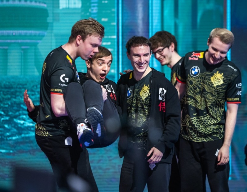 G2가 젠지를 꺾은 뒤 시행한 세리머니(사진=라이엇 게임즈 제공).