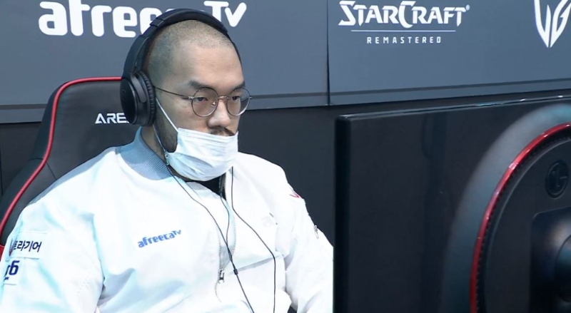 8강 C조에서 김민철을 만난 임홍규(사진=ASL 생방송 캡처)