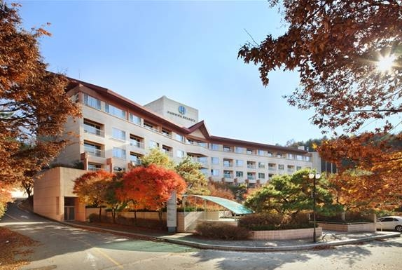 한화리조트 수안보온천 가을 전경