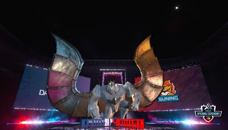 롤드컵 2020 결승전의 오프닝 대미를 장식한 리그 오브 레전드 챔피언 갈리오의 영웅 출현(사진=생중계 화면 캡처).