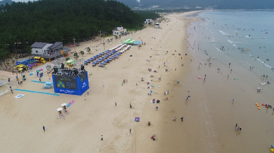 완도군 신지명사십리 해수욕장 전경./사진=완도군