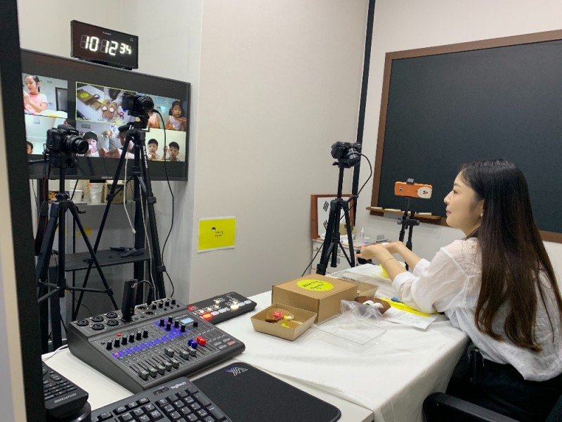 (사진=째깍악어) 비대면 온라인 키즈클래스 진행 장면