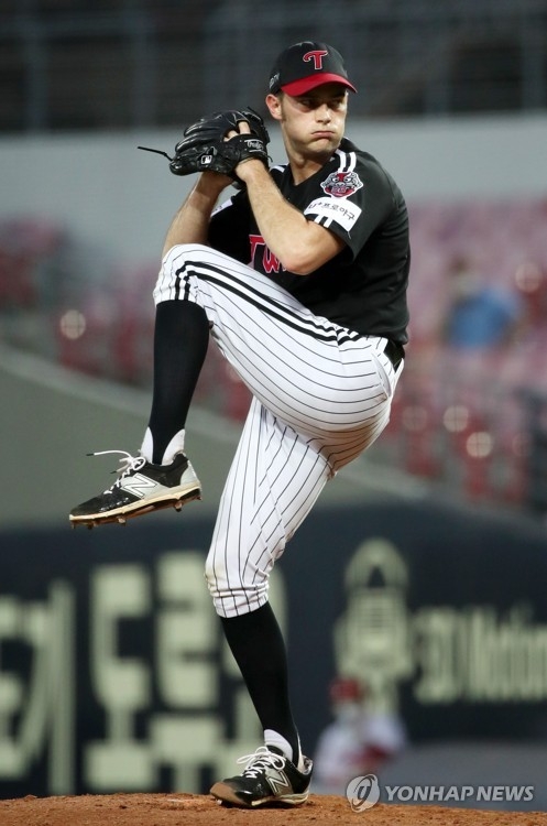 LG의 운명을 걸머 진 타일러 윌슨윌슨이 5일 잠실에서 열리는 두산과의 준플레이오프 2차전에 선발로 나서 벼랑끝 승부를 벌인다