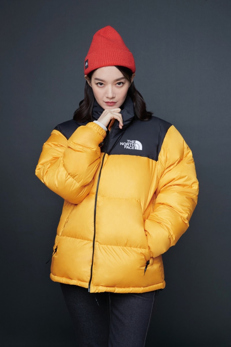 ‘1996 에코 눕시 재킷’을 착용한 노스페이스 홍보대사 신민아