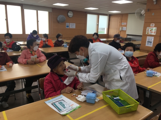 목포시, 찾아가는 노인 구강건강관리사업/사진=목포시