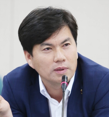 전라남도의회 교육위원회 이혁제 의원(더불어민주당, 목포4)