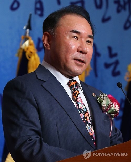 대한빙상경기연맹, 제33대 회장 후보에 윤홍근 BBQ 회장 단독 출마