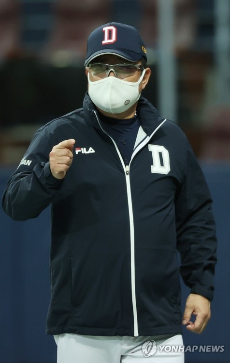 "FA선수가 많고 고민도 많았지만 한국시리즈에 가게 됐다, 선수들에게 고맙다는 말을 하고 싶다'--김태형 감독