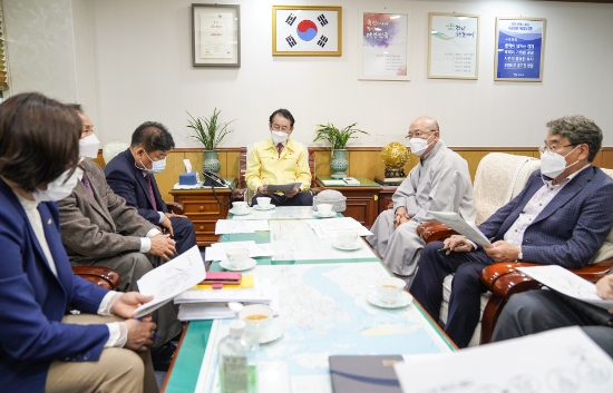 목포시, 종교계에 코로나19 지역사회 전파차단 협조 요청/사진=목포시