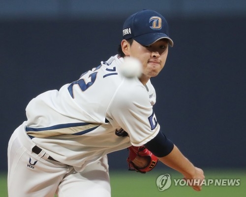 NC 송명기는 프로 2년차답지 않은 노련한 피칭으로 2000년대 출생선수로 포스트시즌 첫 승리투수가 되는 영예를 안았다.