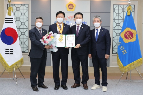 김한종 전남도의회 의장,‘2020 자랑스런 대한국민대상’ 자치의정 부문 수상/사진=전남도의회