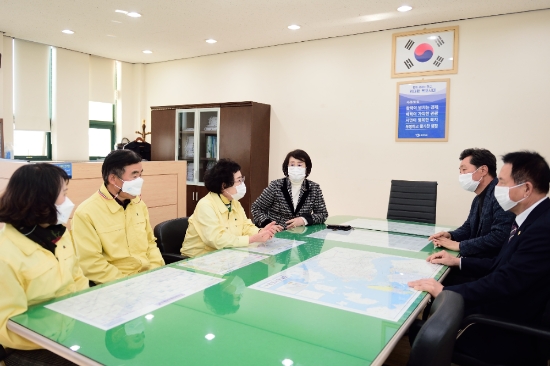 목포시의회, 코로나19 위기 대응 방역 최일선 보건소 방문/사진=목포시의회