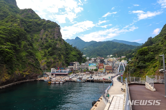 7월 추천 걷기여행길. 경북 울릉도 해안누리길 행남해안산책로.(사진=한국관광공사 제공)