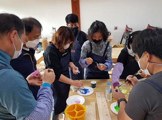 목공 체험 지도사 교육과정/사진=장흥군
