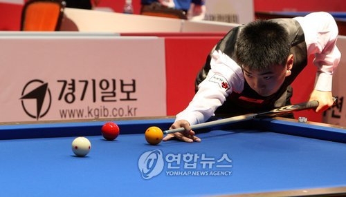 우승후보 김행직, 이충복, 충격의 1회전 탈락. '알 수 없는 당구' 첫날부터 이변-당구 그랑프리 서바이벌 3쿠션