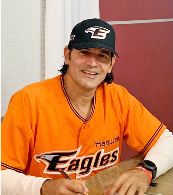 한화 카를로스 수베로 감독