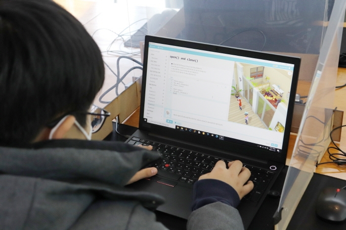 씨엠에스에듀, 유니티와 함께 효율적으로 파이썬 학습 가능한 ‘코드얼라이브’ 출시