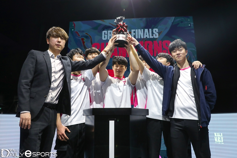 한국 발로란트 초대 챔피언인 비전 스트라이커즈.