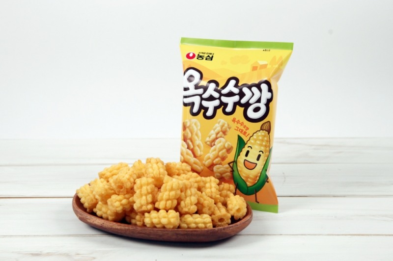 농심 ‘ 옥수수깡’ 출시 40 일 만에 200 만 봉 판매 돌풍!