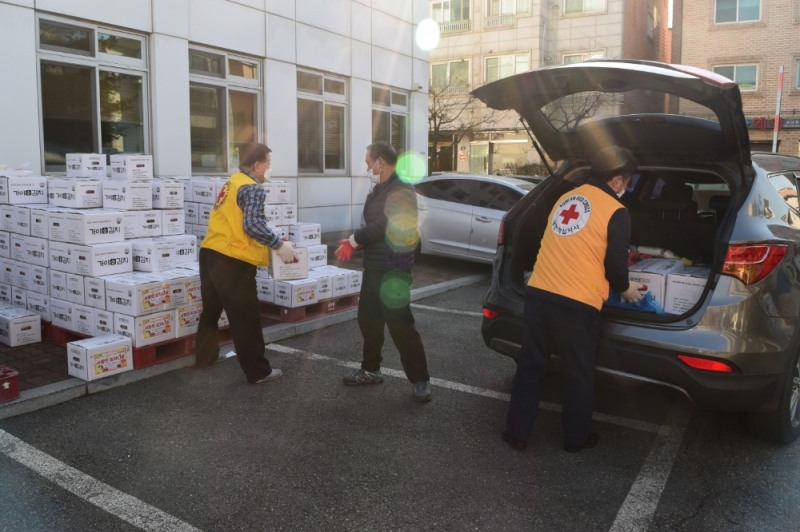 경기적십자·LH 경기지역본부와 사랑의 김치나눔 활동