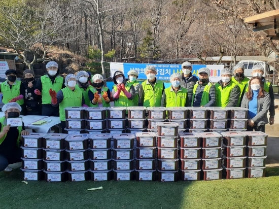 광양시 광양로타리클럽, ‘사랑의 김장나눔 행사’/사진=광양시