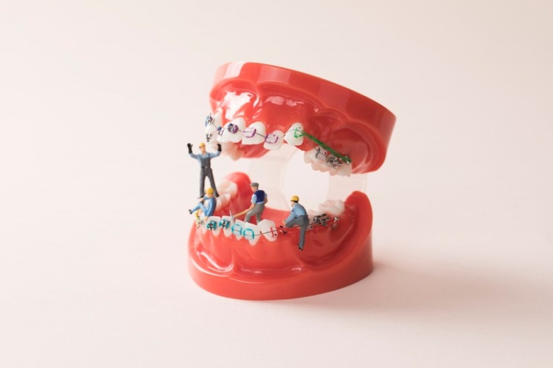 손가락 빠는 습관... 치아가 삐뚤어지는 원인 중 하나!