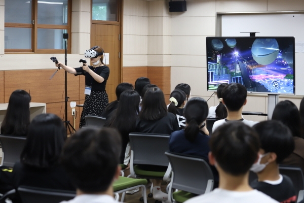 제이에스미디어랩, 첨단기술 접목한 ‘VR 창의 미술교육’ 선보여