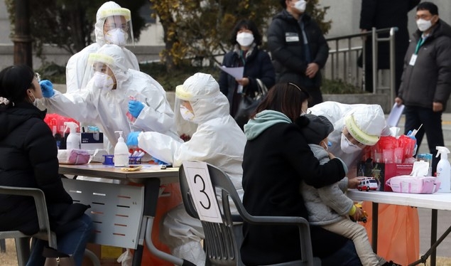 부천 효플러스 요양병원 요양보호사 등 67명 집단 감염