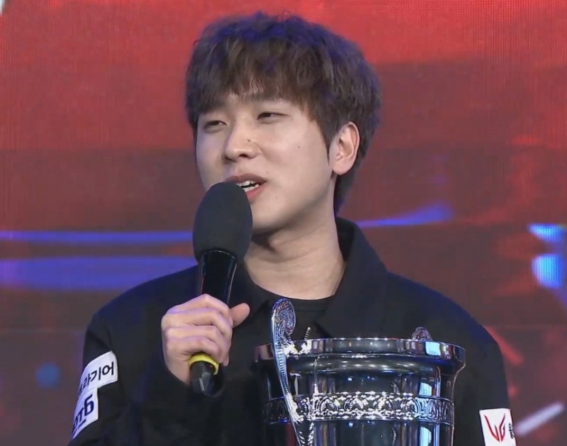GSL 슈퍼 토너먼트 제패한 조성호 "우승이 이렇게 어려울 줄이야"