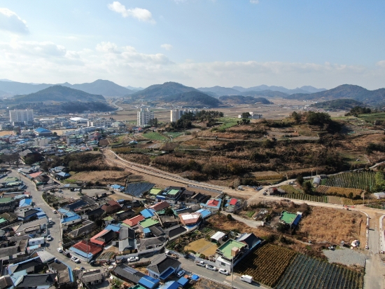 진도군은 14일 진도읍 지역 균형발전을 위해 5개 노선 도시계획도로 개설에 116억원을 투입한다/사진=진도군