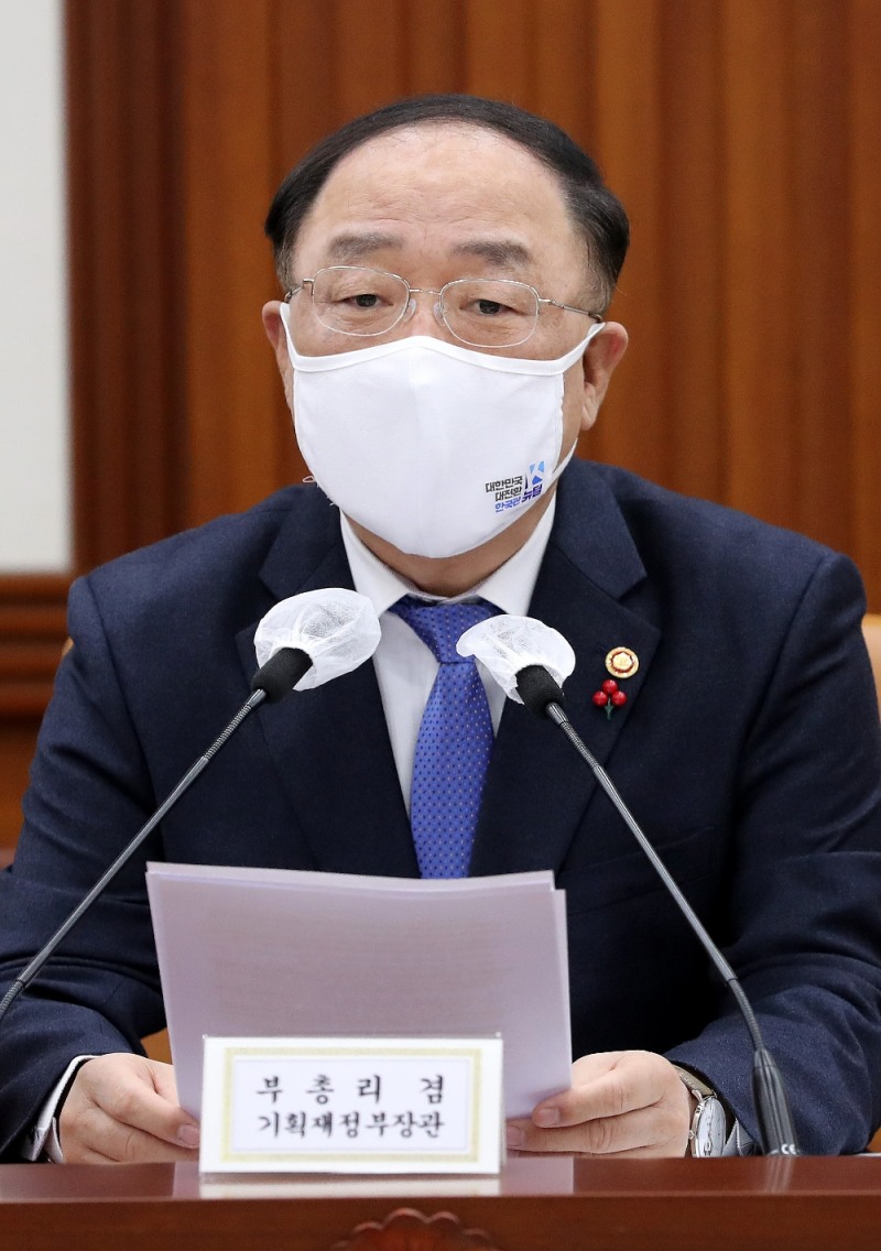 발언중인 홍남기 경제부총리 겸 기획재정부 장관.(공동취재사진)